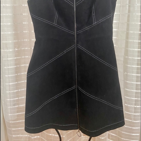🦋SALE🦋 Black BCBG dress - Picture 2 of 3